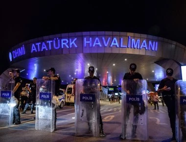 Τουρκία: Εκατοντάδες συλλήψεις εργαζομένων στο νέο αεροδρόμιο Κωνσταντινούπολης - Διαμαρτυρίες για τις συνθήκες εργασίας